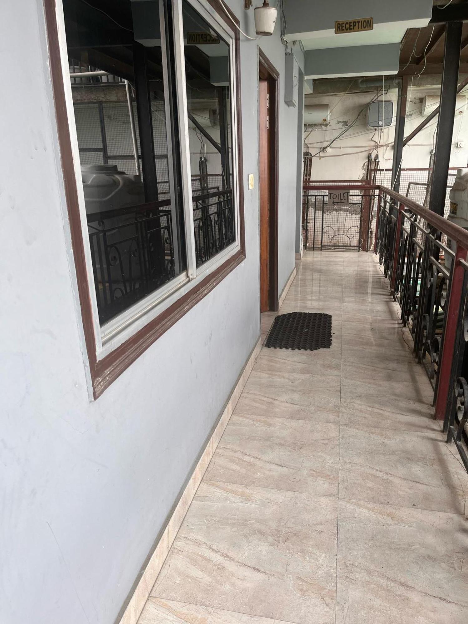 Royal Hill Inn Masuri Exterior foto